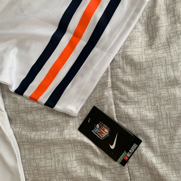 Chicago Bears Khalil Mack Jersey - Picture 3 of 3